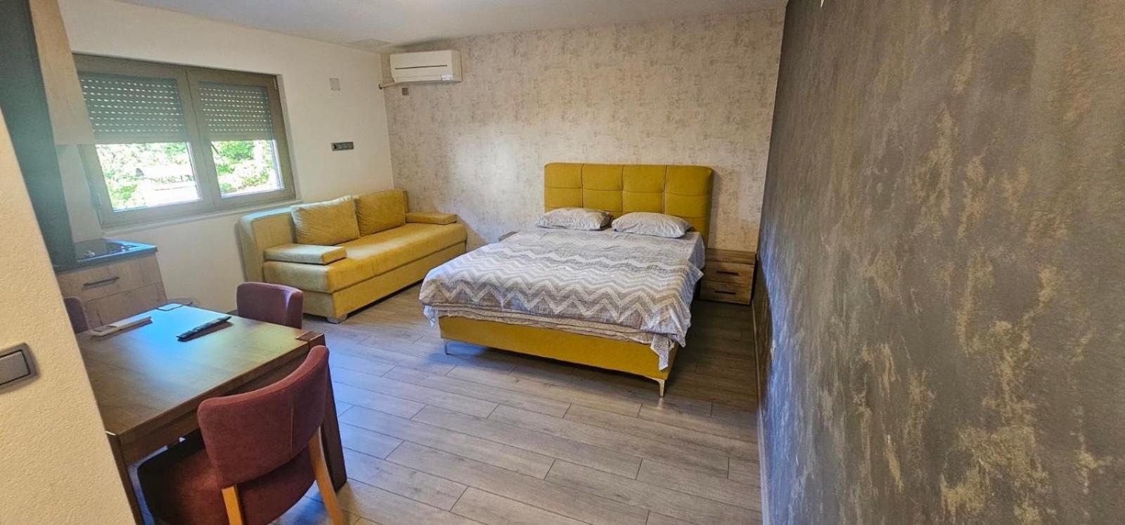 Apartmani Vesto Μπάνια Λούκα Εξωτερικό φωτογραφία