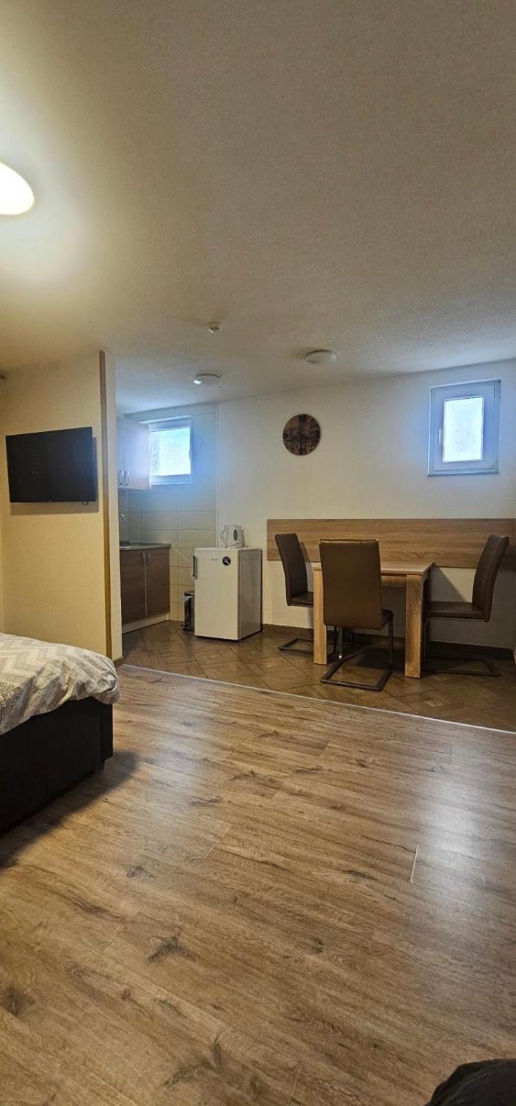 Apartmani Vesto Μπάνια Λούκα Εξωτερικό φωτογραφία