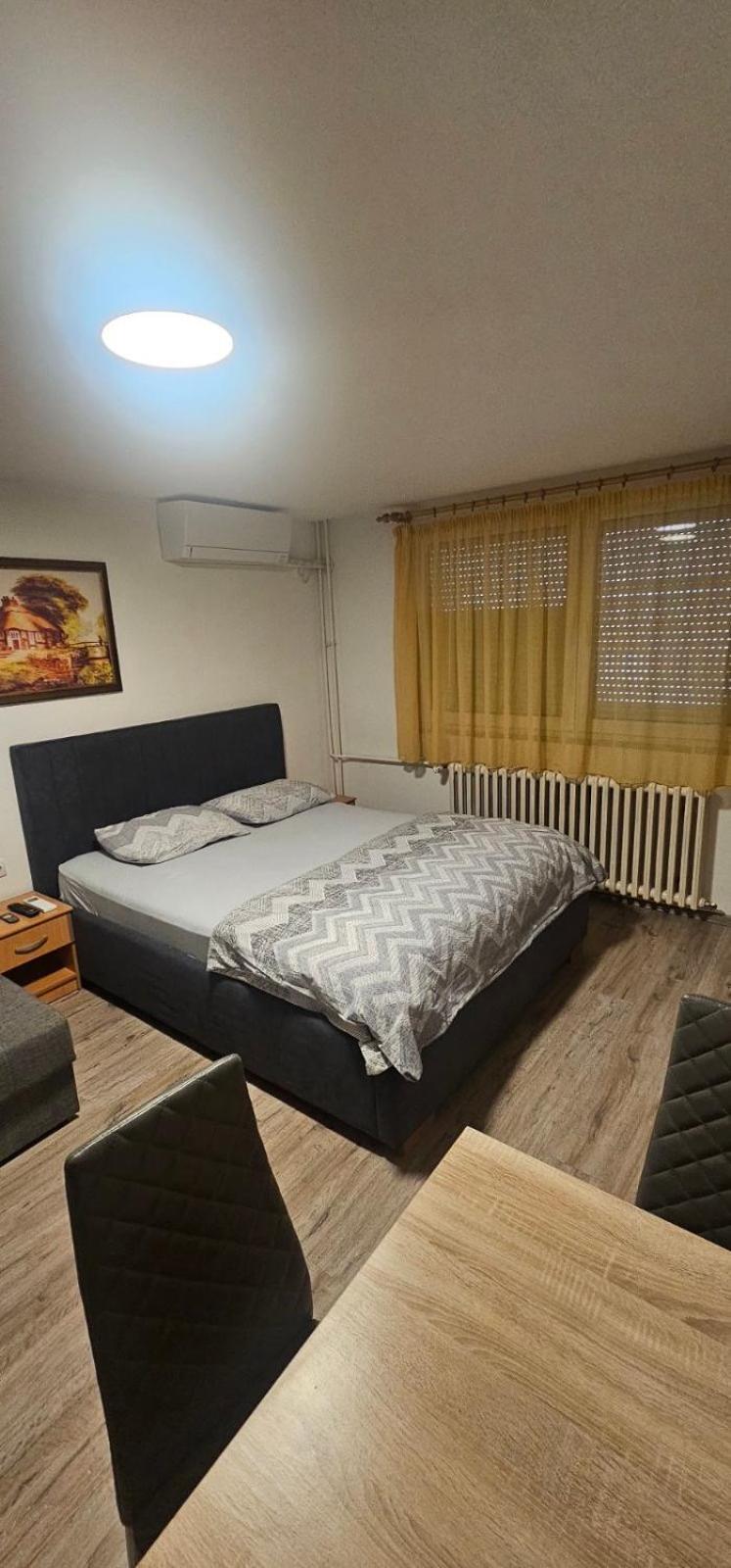 Apartmani Vesto Μπάνια Λούκα Εξωτερικό φωτογραφία