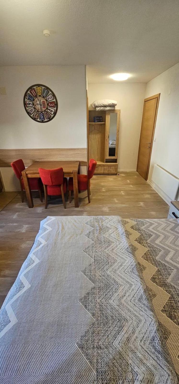 Apartmani Vesto Μπάνια Λούκα Εξωτερικό φωτογραφία