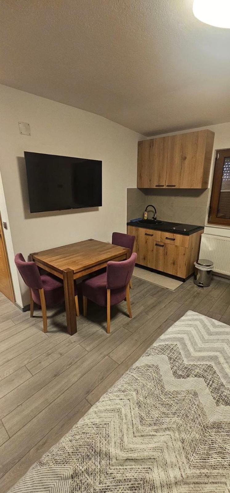 Apartmani Vesto Μπάνια Λούκα Εξωτερικό φωτογραφία